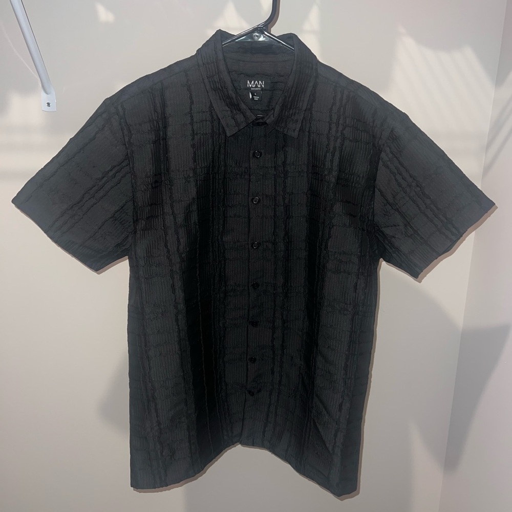 Black Boohoo Men’s Large Button Up Shirt